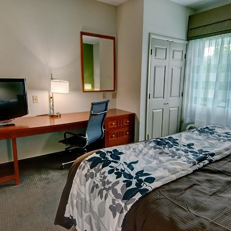 Sleep Inn & Suites Winchester Bagian luar foto