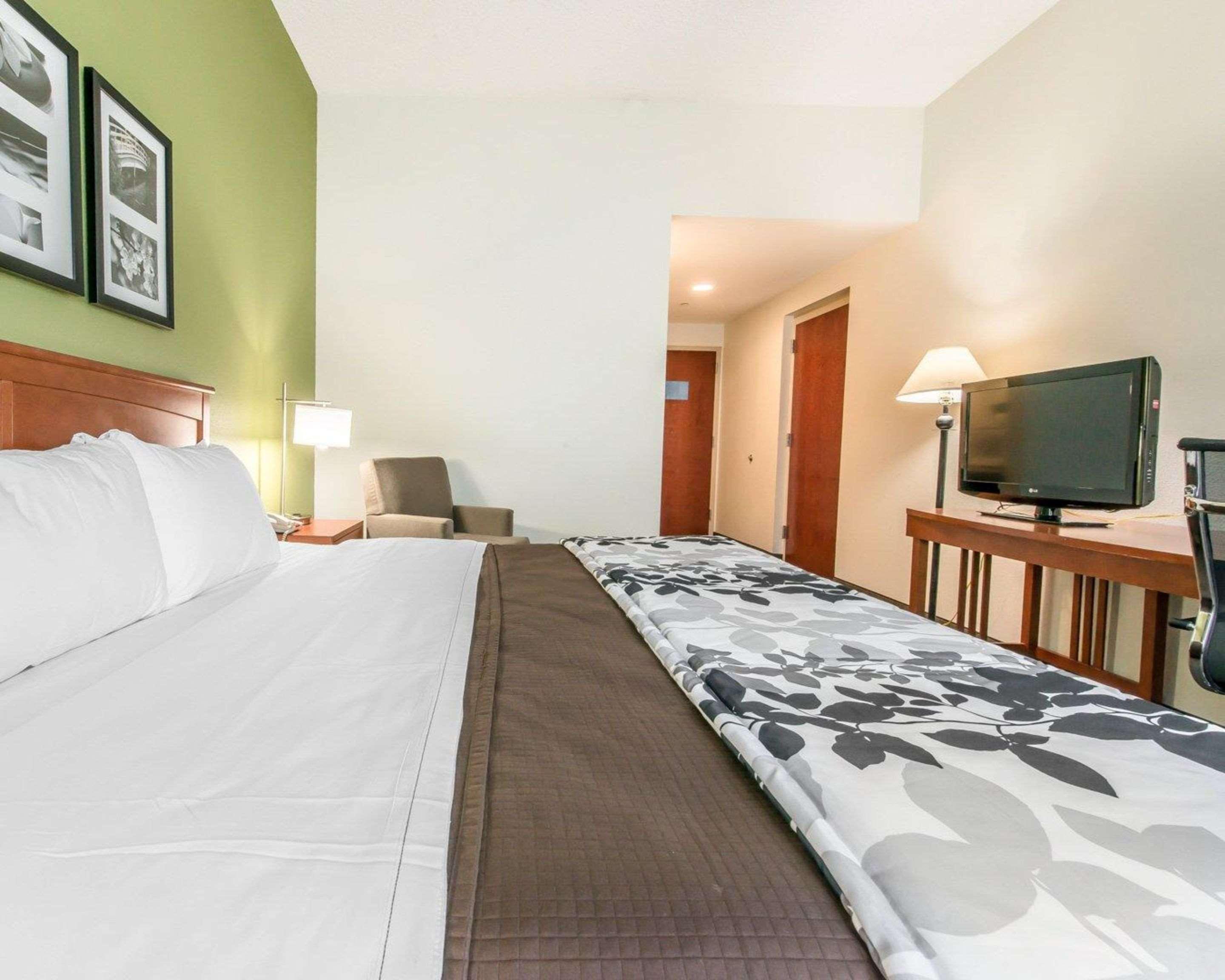 Sleep Inn & Suites Winchester Bagian luar foto