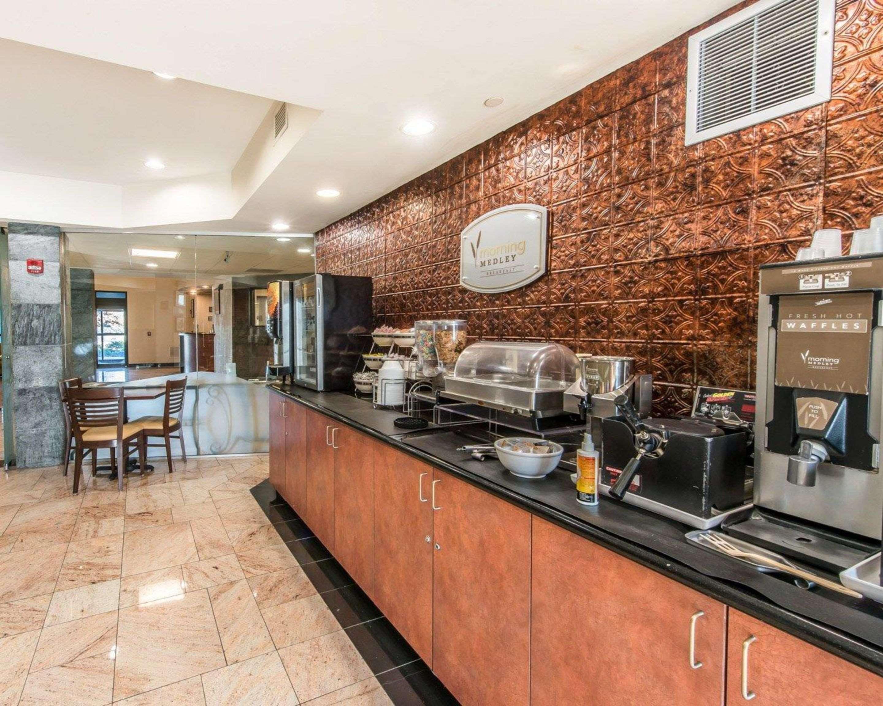 Sleep Inn & Suites Winchester Bagian luar foto