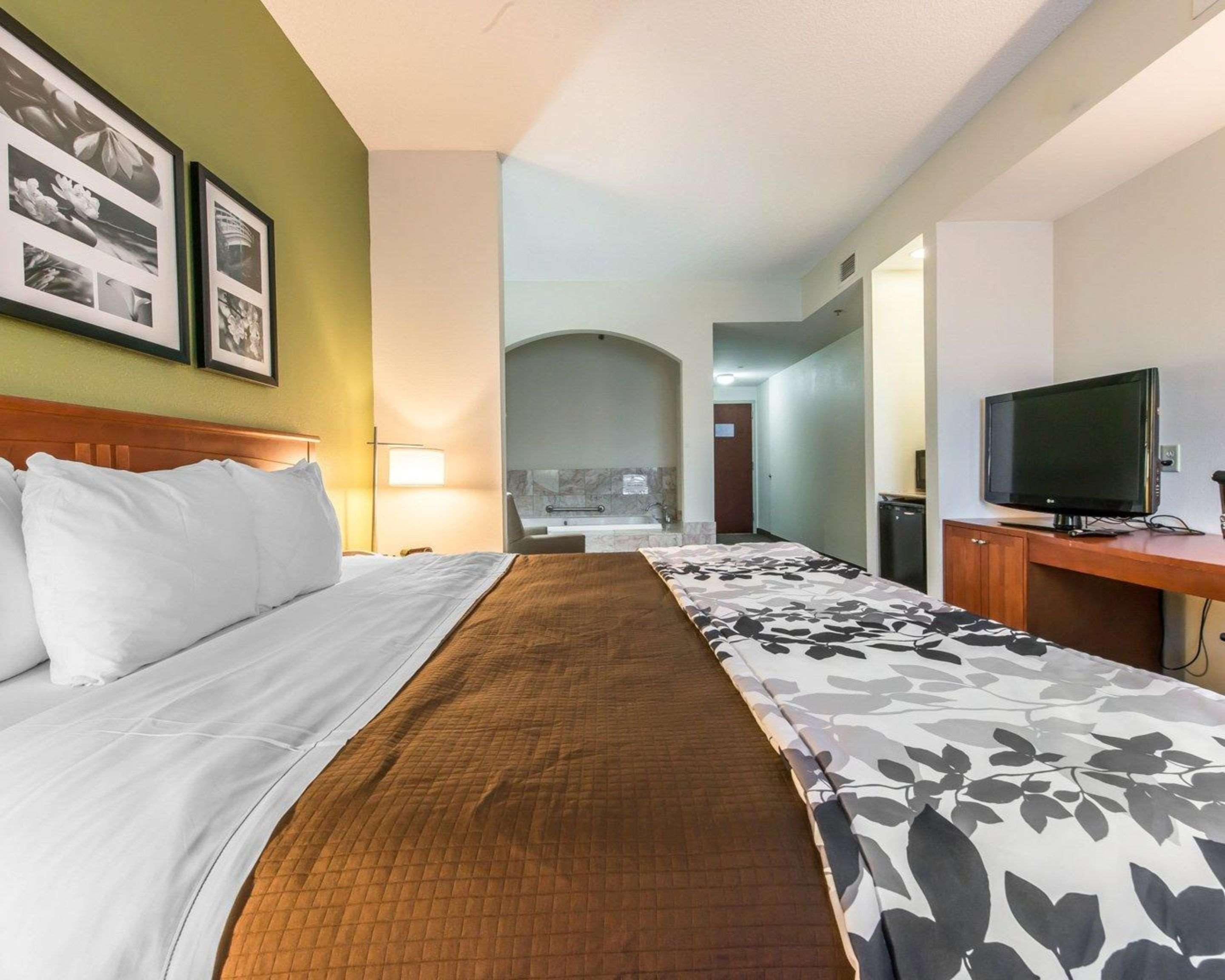 Sleep Inn & Suites Winchester Bagian luar foto