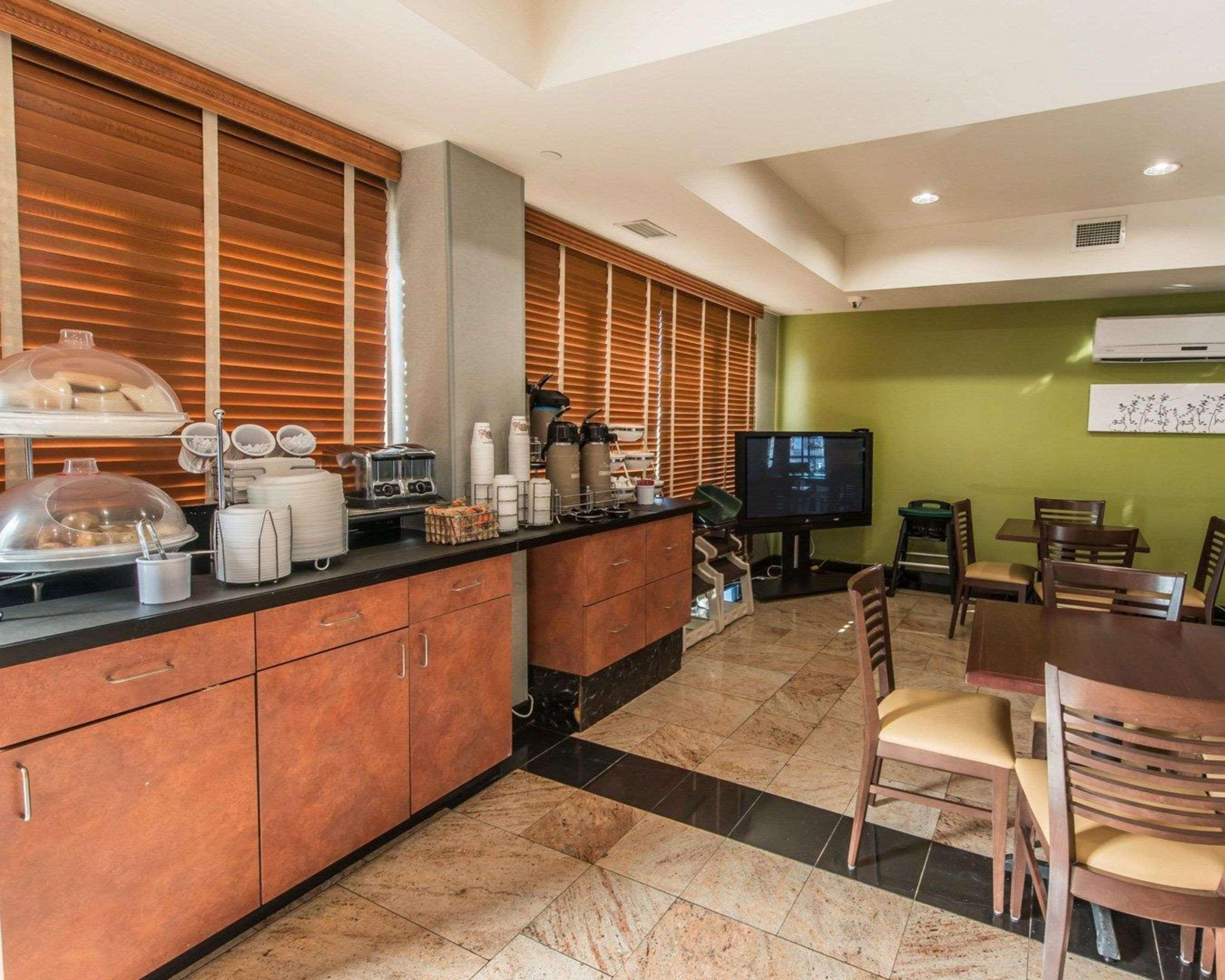 Sleep Inn & Suites Winchester Bagian luar foto