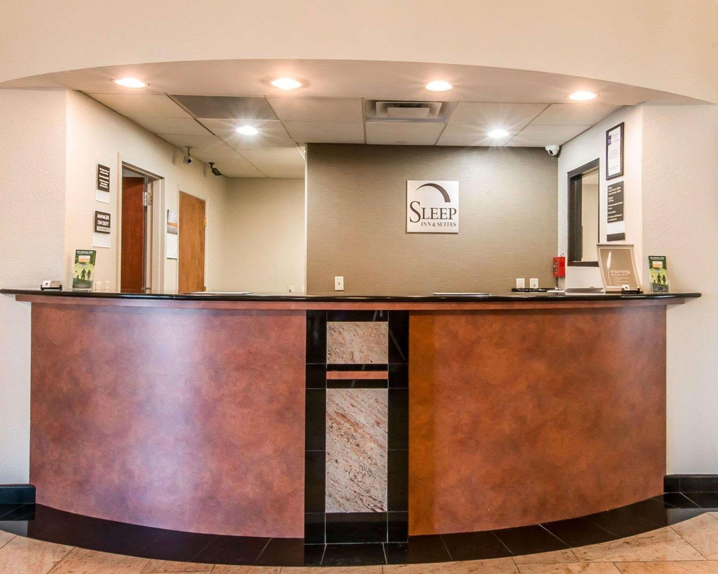 Sleep Inn & Suites Winchester Bagian luar foto