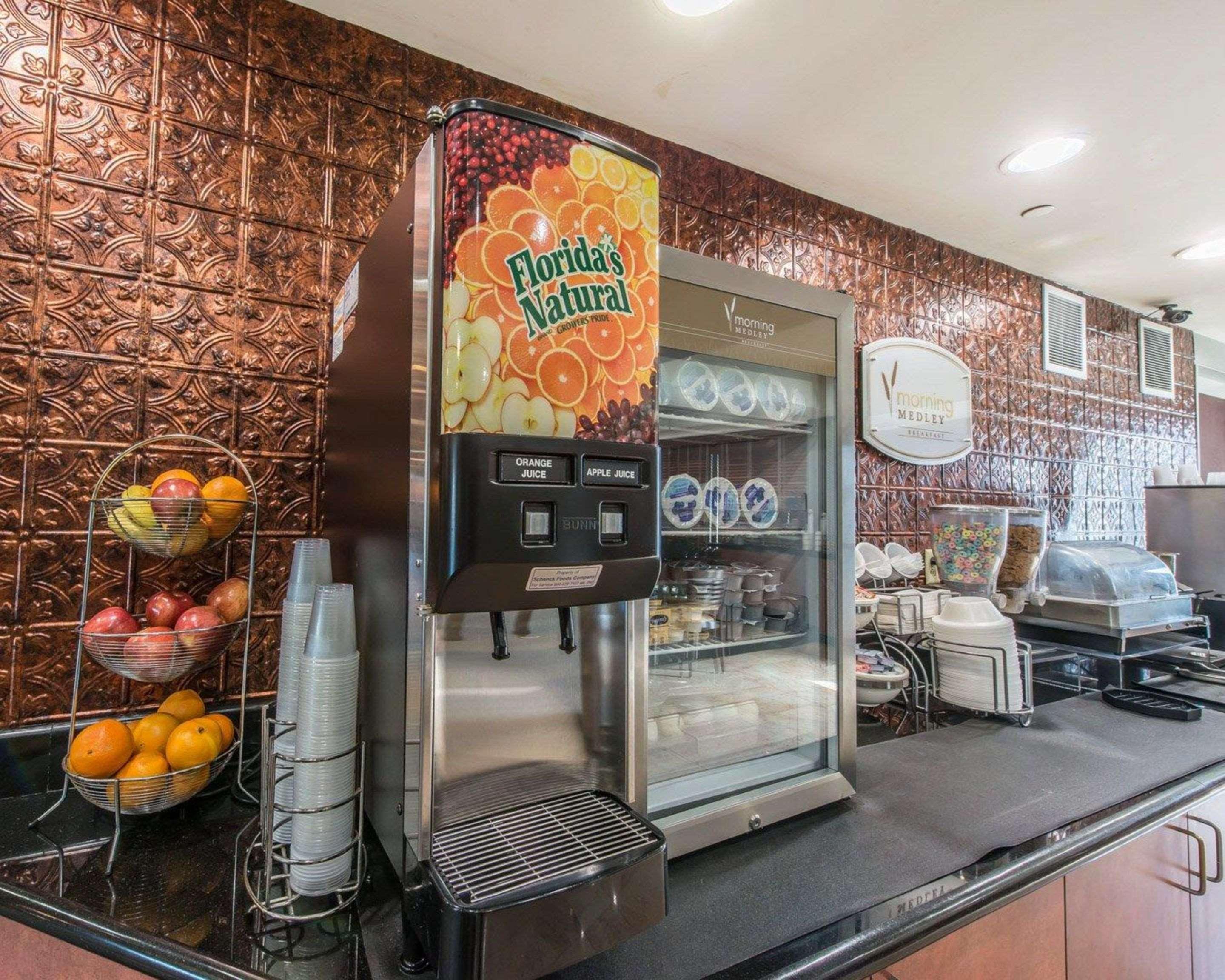 Sleep Inn & Suites Winchester Bagian luar foto